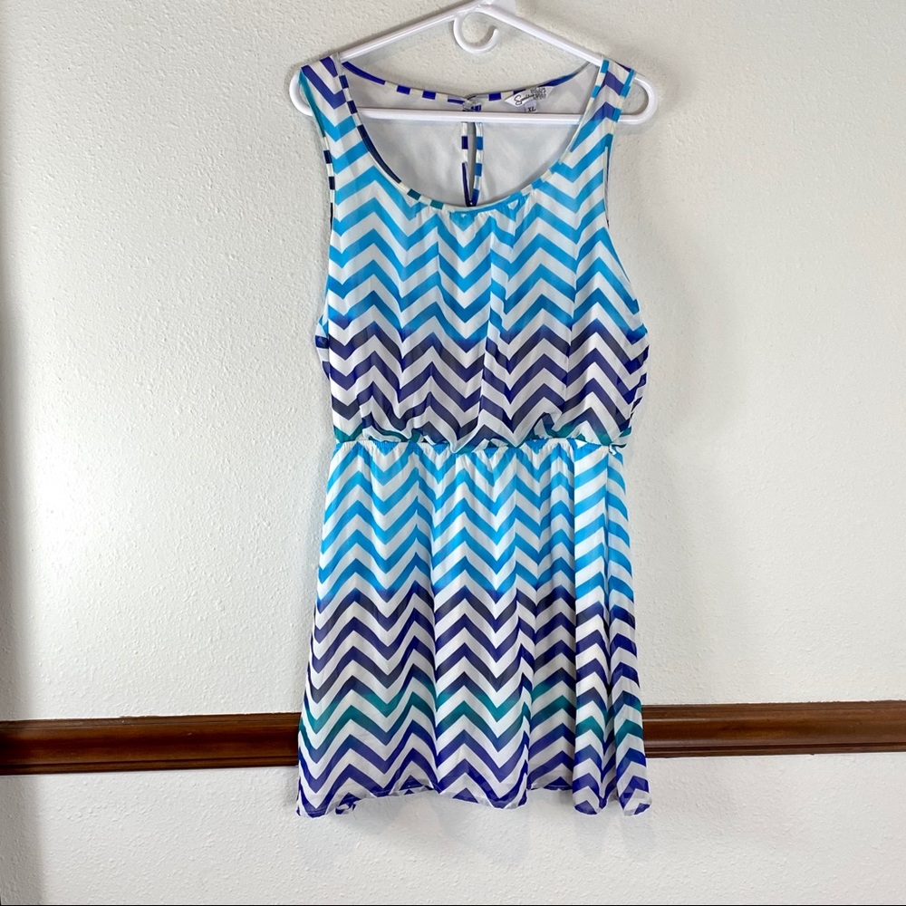 Speechless sleeveless chevron dress size XL